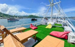 Sundeck image, Open Trip 3D2N by Zada Hela Superior Phinisi, Komodo Open Trips