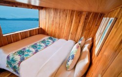 Private Cabin image, Zada Ulla Deluxe Phinisi Charter, Komodo Boats Charter